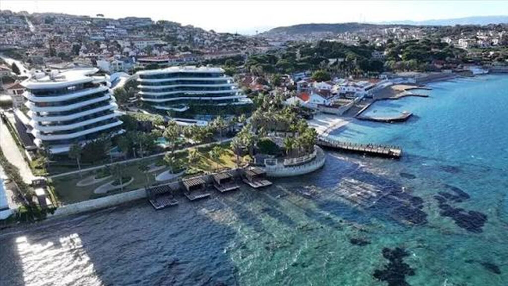 bodrum-limaninda-yolcu-gemisi-yogunlugu-iki-kruvaziyerle-2-bin-888-turist-geldi-cimqxKOp